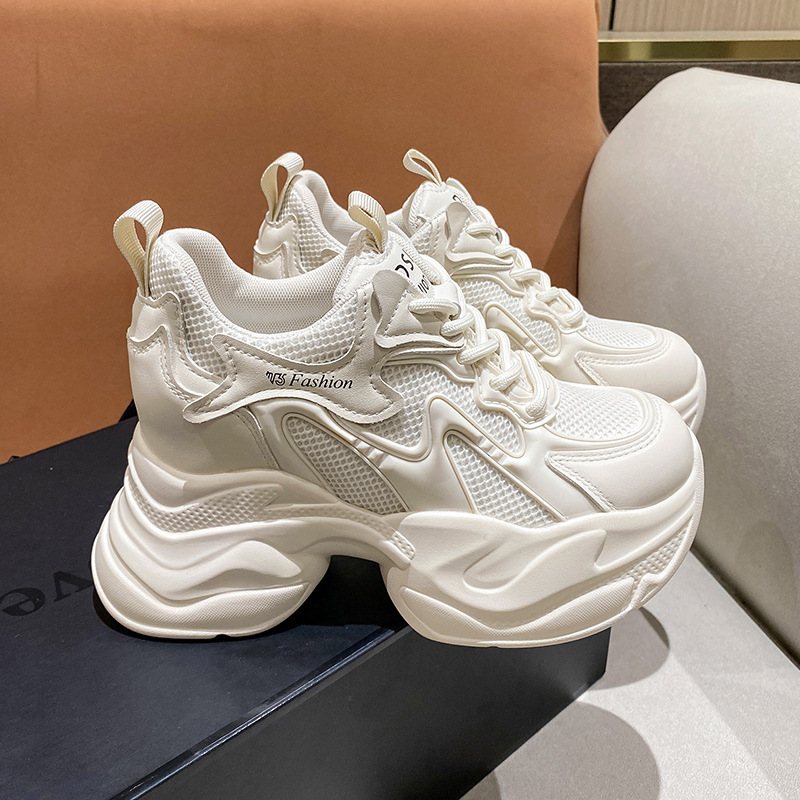 Sneakers Fashion Women - รองเท้าผ้าใบเสริมส้นสำหรับผู้หญิง ฤดูใบไม้ผลิและฤดูร้อน รองเท้าพื้นหนาแบบใหม่ แฟชั่นทันสมัย ใช้งานได้หลากหลาย ระบายอากาศได้ดี