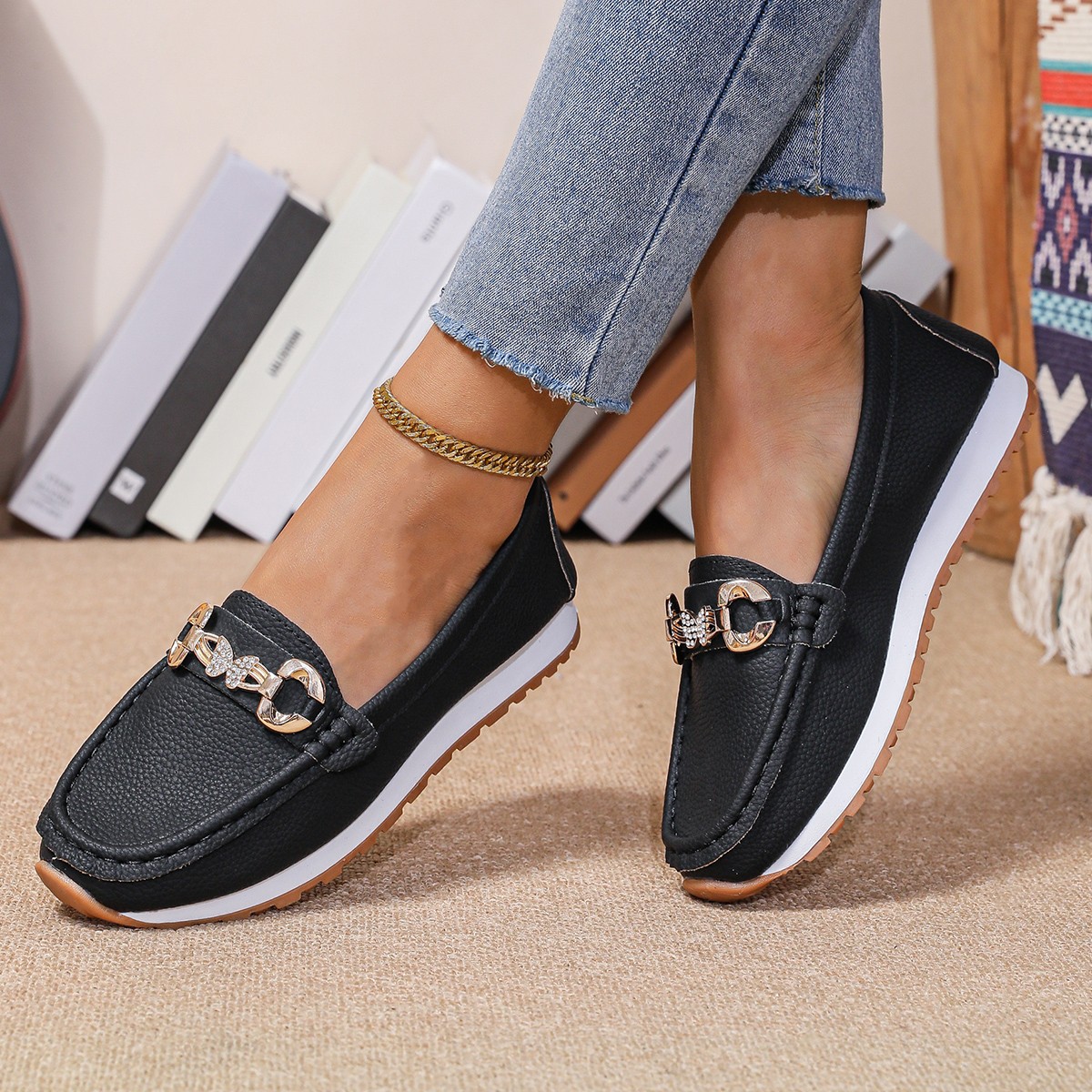 Sneakers Fashion Women - รองเท้าผู้หญิงแบบสวม รุ่นใหม่ ปี 2026 สำหรับฤดูใบไม้ผลิและฤดูใบไม้ร่วง สไตล์ลำลอง