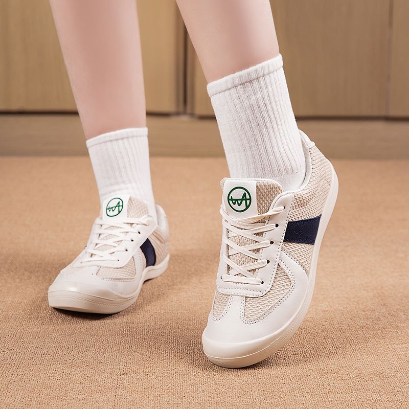 รองเท้ากีฬาผู้หญิง รองเท้าลำลอ - Sneakers Fashion Women บทวิจารณ์และราคา