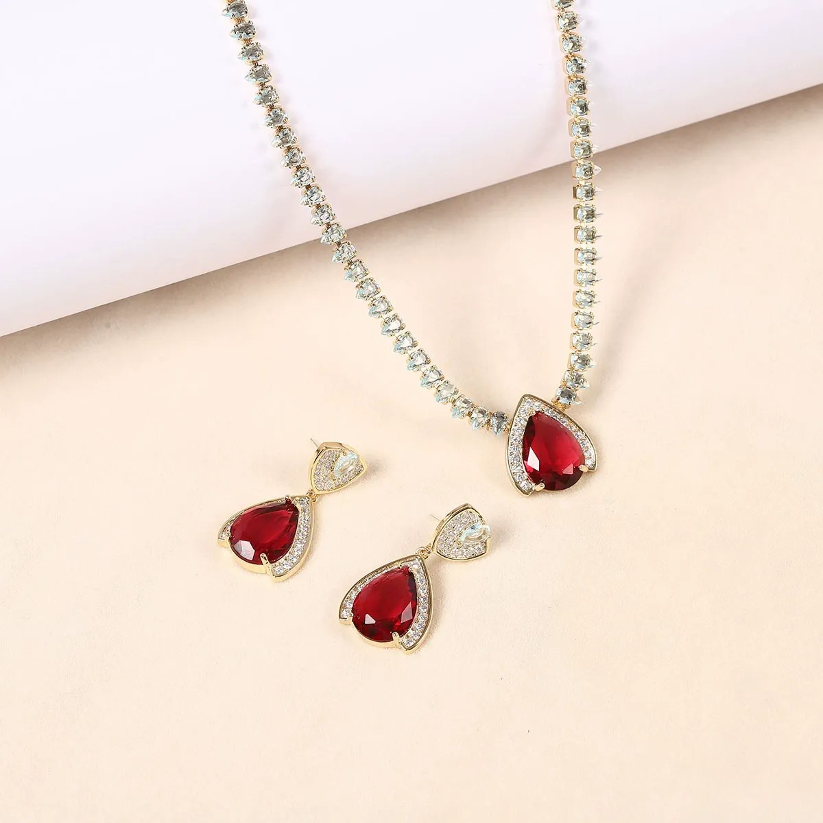 ชุดเครื่องประดับเซอร์โคเนียสีแ - Women Fashion Uae บทวิจารณ์และราคา