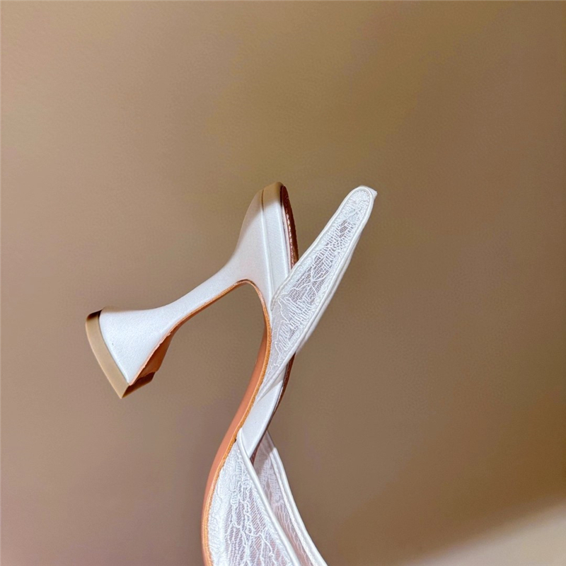 รองเท้าส้นสูงแบบรัดส้น รุ่นใหม - Women Fashion Simple บทวิจารณ์และราคา