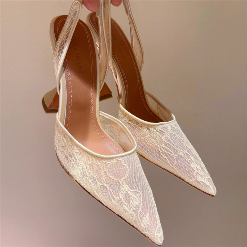 รองเท้าส้นสูงแบบรัดส้น รุ่นใหม - Women Fashion Simple บทวิจารณ์และราคา