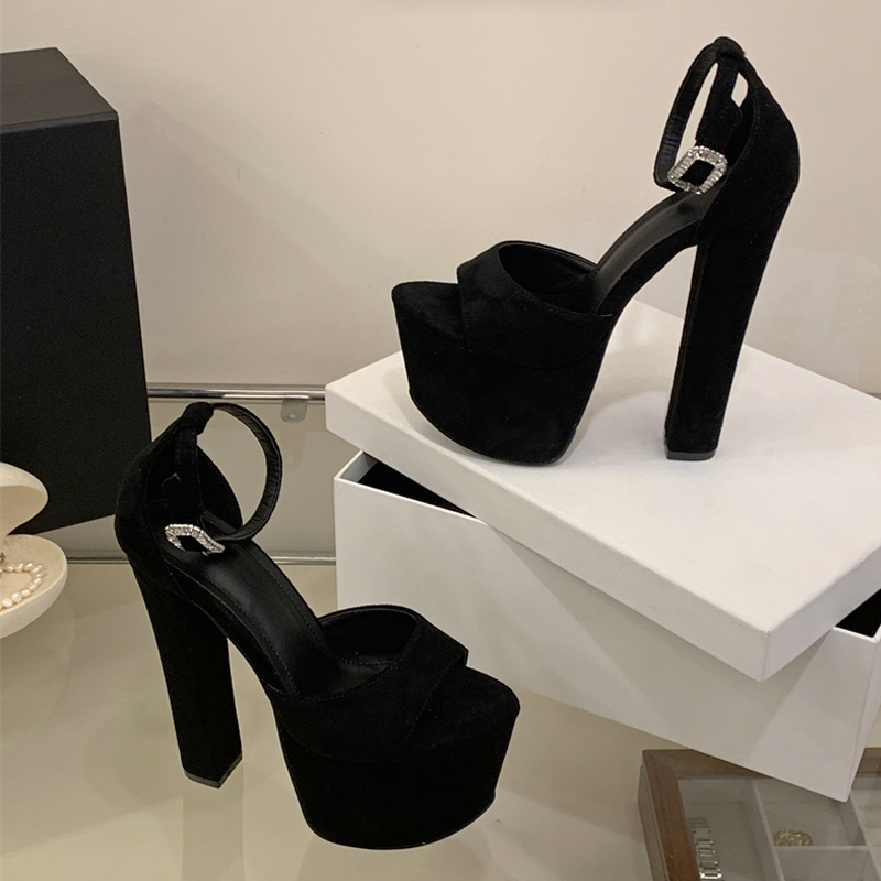 รองเท้าส้นสูงแบบหนา รุ่น Liyke - Women Fashion Model บทวิจารณ์และราคา