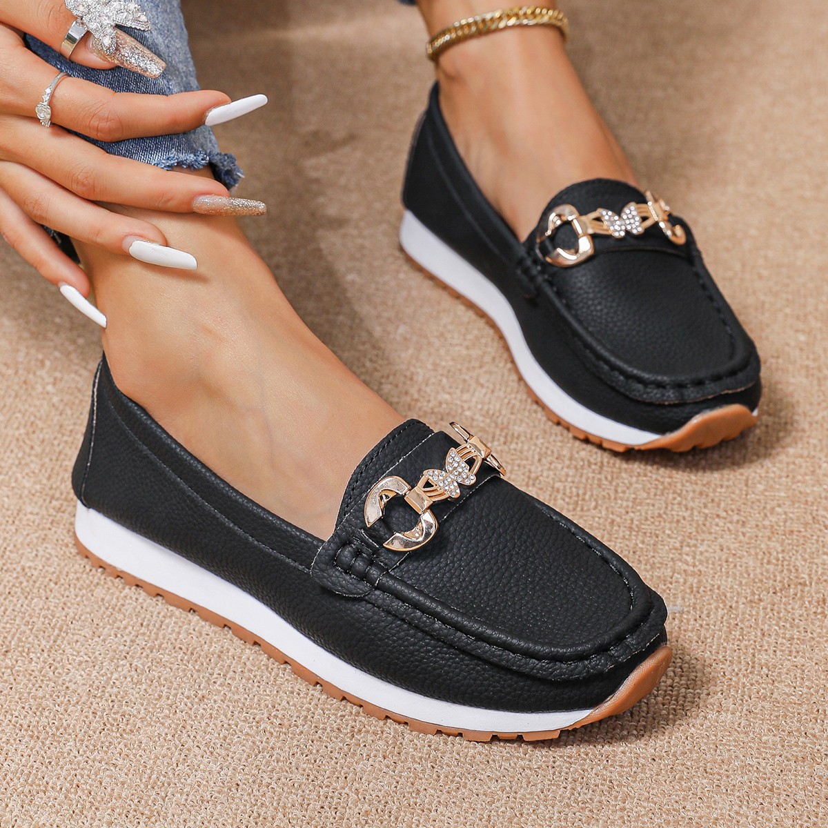 รองเท้าผู้หญิงแบบสวม รุ่นใหม่  - Sneakers Fashion Women บทวิจารณ์และราคา