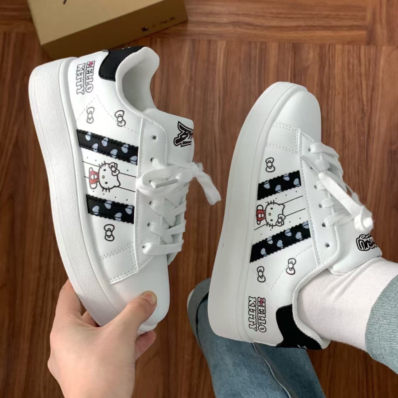 แฟชั่นเฮลโลคิตตี้รองเท้าลำลองร - Sneakers Fashion Women บทวิจารณ์และราคา