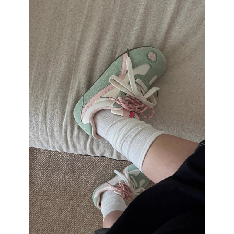 รองเท้าผ้าใบผู้หญิงสไตล์เยอรมั - Sneakers Fashion Women บทวิจารณ์และราคา